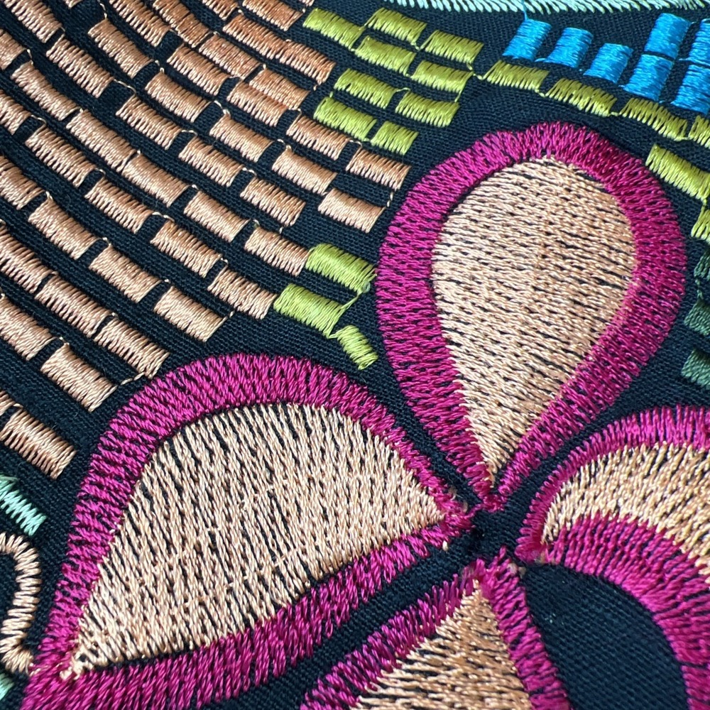 Vintage Chico's Colorful Embroidered Floral Vest bohemian Boho Festive - Picture 5 of 8